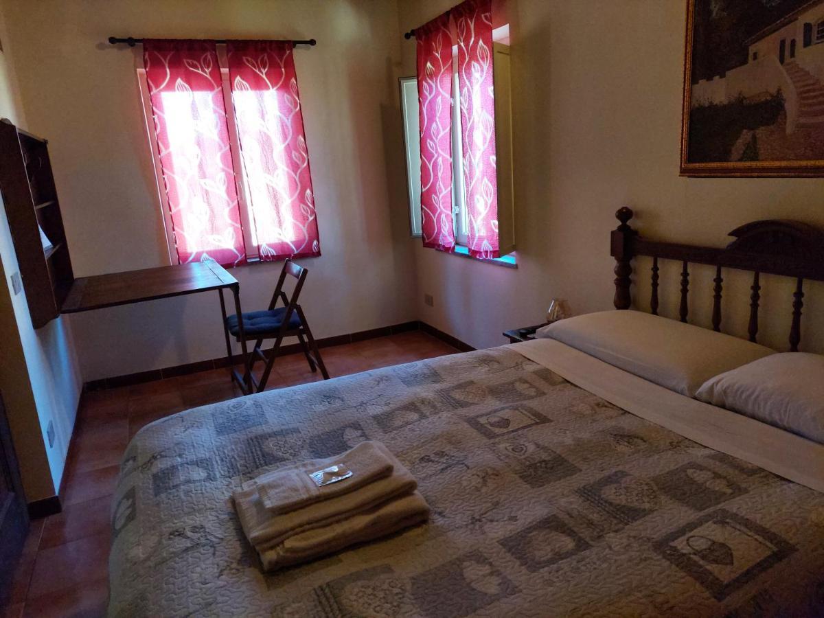 Bed And Breakfast Monticelli Capranica Exterior foto